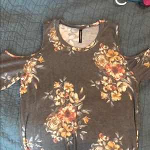 Maternity shirt